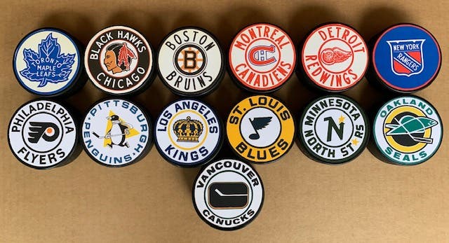 NHL Replica pucks - Original Six and Class of '67 - Blank back