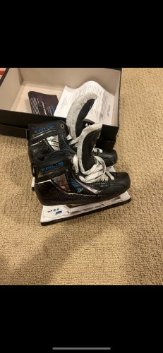 Senior True Regular Width 9 Pro Custom Hockey Skates