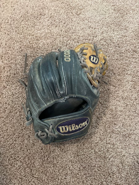 Wilson A2000 infield glove