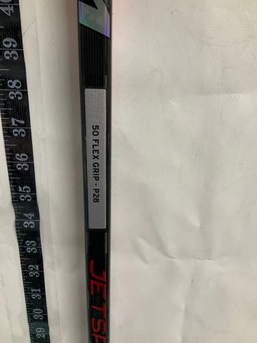 New Junior CCM JETSPEED FT7 PRO Right 50 Flex P28 Stick.