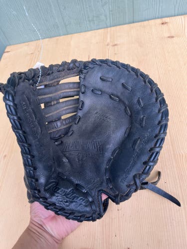 Black Used Rawlings Renegade Right Hand Throw Infield Baseball Glove 11.5"