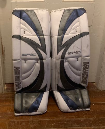 Vaughn Epic 8800 Goalie Pads