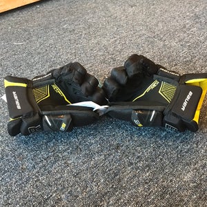 New Bauer Supreme 3S Gloves Junior 10"