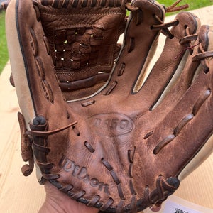 Brown Used Wilson A950 Right Hand Throw Infield Baseball Glove 12"