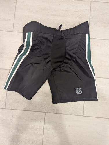 New Large Warrior QRE Pant Shell Pro Stock Dallas Stars