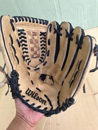 Brown Used Kid Pitch (9YO-13YO) Wilson A2452 Right Hand Throw Pitcher's Baseball Glove 11.5"