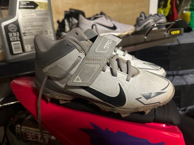 nike baseball cleats