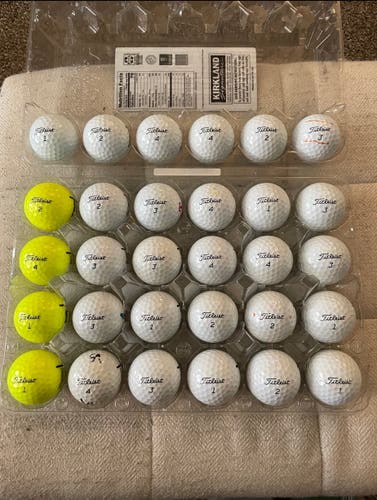 30 Titleist Tour Soft Golf Balls