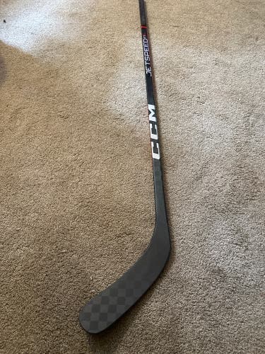 New Intermediate CCM Right Handed P28 55 Flex JetSpeed FT6 Hockey Stick