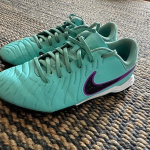NIKE TIEMPO LEGEND 10 Academy Turf Shoe (Youth)