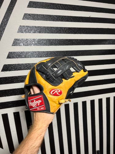 Rawlings heart of the hide 11.75 baseball glove