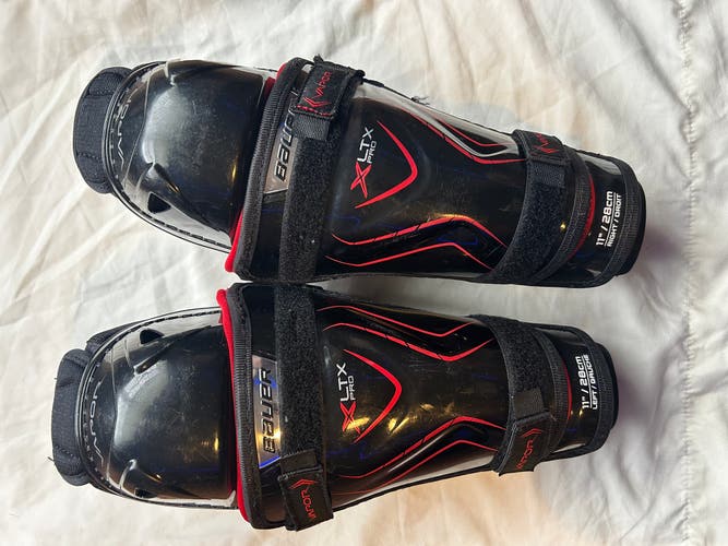 Bauer vapor shin pads