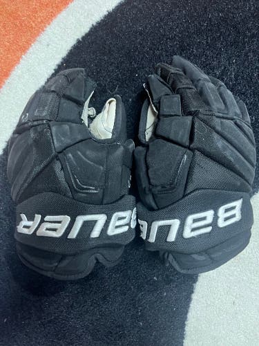 Used Bauer 14" Vapor APX2 Pro Gloves