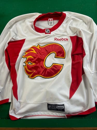 NHL RBK Reebok White and Red Practice Jersey Calgary Flames