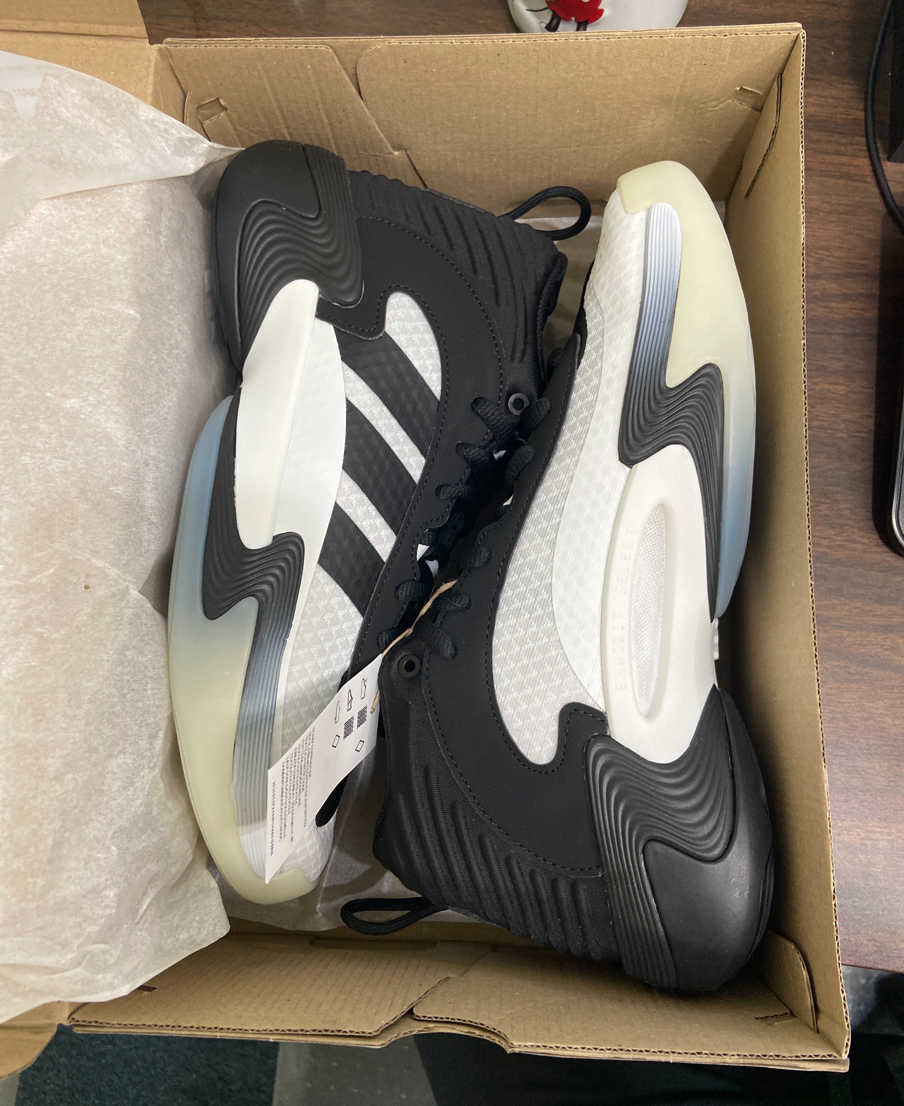 womens basketball shoes size 9.5