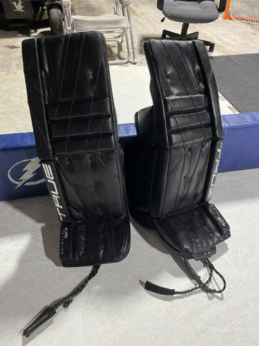 Used 34" True Regular Goalie Full Set