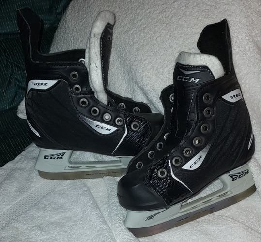 Used Youth CCM Rapide RBZ Hockey Skates 12