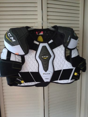 Senior New Extra Large CCM Tacks Pro Shoulder Pads Pro Stock