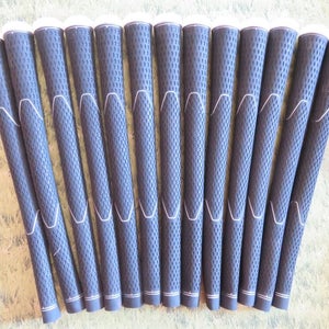 NEW * Taylormade Lamkin Set of 13 Standard Grips - Black w/White