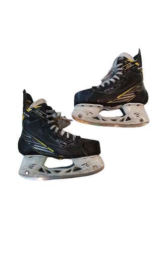 Used Ccm Tacks 5092 Junior 02.5 Ice Hockey Skates