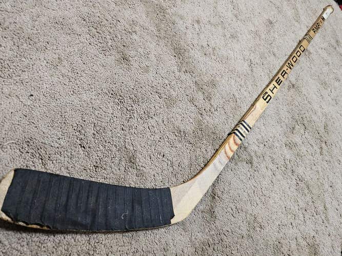 RICK VAIVE 79'80 ROOKIE Vancouver Canucks NHL Game Used Hockey Stick COA