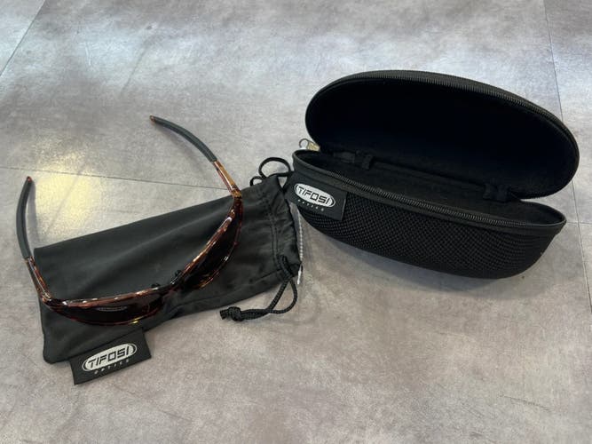 Used Adult Tifosi Track Running Sunglasses