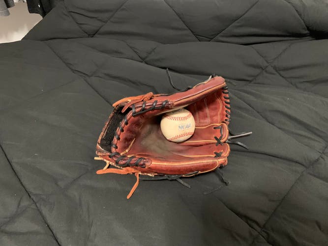 Used  Pitcher's 11.75" Heart of the Hide Baseball Glove