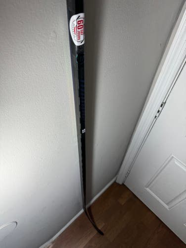 New QR6 Pro Warrior Hockey Stick 65 Flex W28 Intermediatee