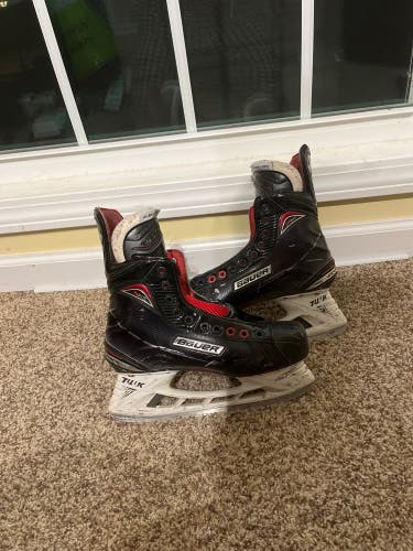 Bauer Vapor x800 size 6.5 EE hockey skates