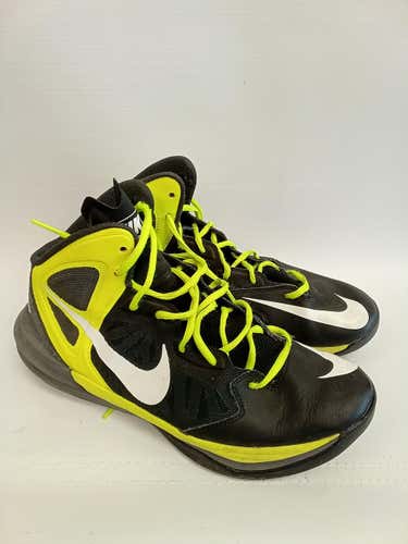 Used Nike Senior 8.5 Basketball Shoes