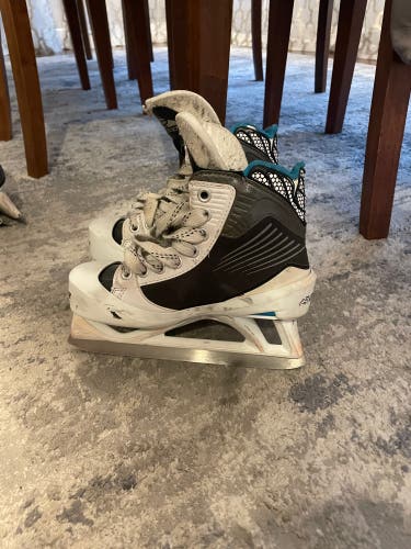 Used Junior Bauer Regular Width Size 3 Hockey Goalie Skates