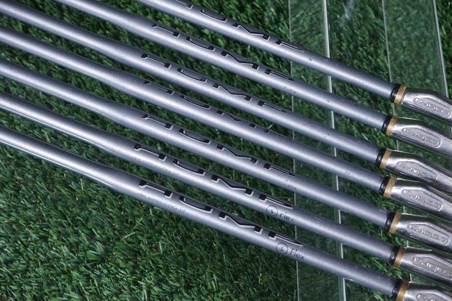 KING COBRA II OVERSIZE IRON SET 3-9 IQ SYSTEM HUMP STIFF FLEX