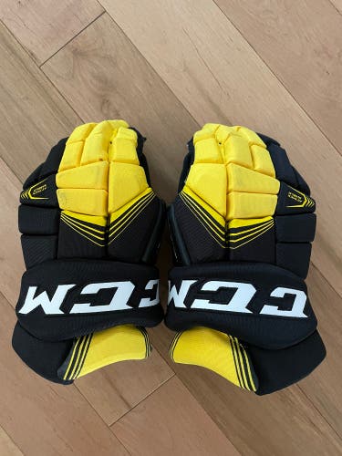 VERY LIGHTLY Used 13” Super Tacks Gloves Black/Yellow