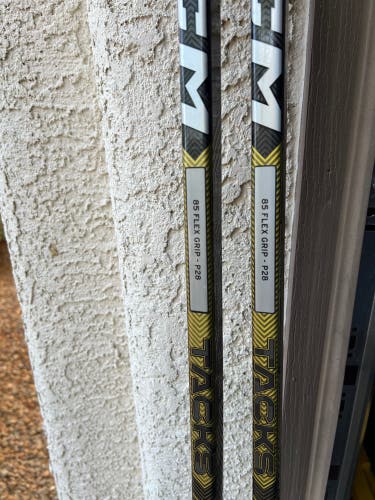 2 Pack CCM Tack AS-V Pro hockey sticks