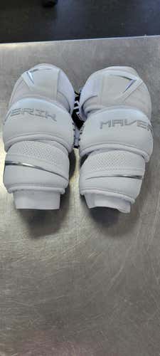 Maverik M6 Md Lacrosse Arm Pads And Guards