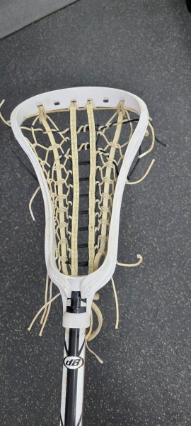 Covert Deluxe White - Bâton de hockey en composite pour intermédiaire | Trio Hockey