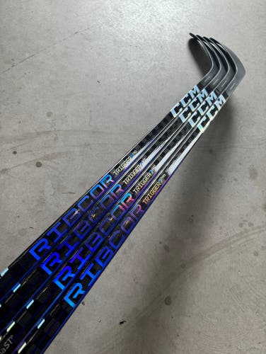 NCAA New Intermediate CCM Right Handed 60 Flex P28 Pro Stock RibCor Trigger 7 Pro Hockey Stick