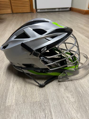 Used Goalie Cascade S Helmet