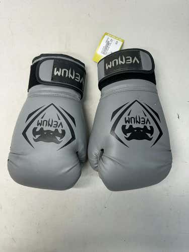 Used Venum Md 16 Oz Boxing Gloves