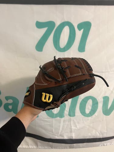 NWOT Wilson a2000 B2 12”