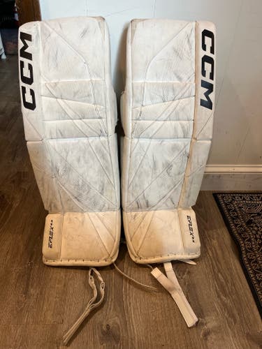 Used 30"+1 CCM Extreme Flex E6.5 Goalie Leg Pads