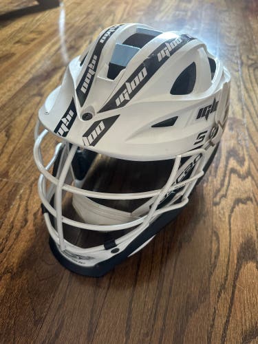 Youth lacrosse helmet