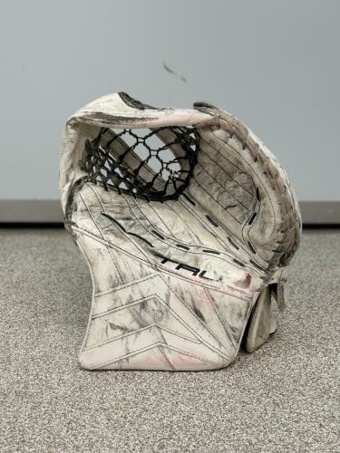 True 9X3 Senior Goalie Glove
