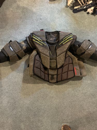 Bauer Hyperlite Chest and Arm Protector