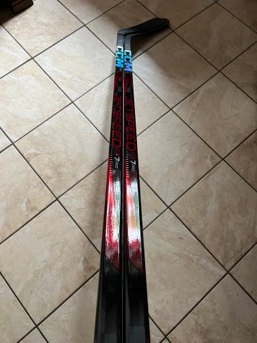 New 2 Pack 2x 70 Flex Right Handed P29 Red JetSpeed FT7 Pro Hockey Sticks