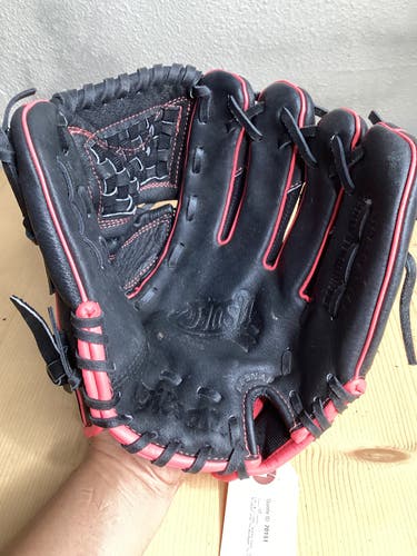 Black Used Kid Pitch (9YO-13YO) Wilson Right Hand Throw Softball Glove 11.5"