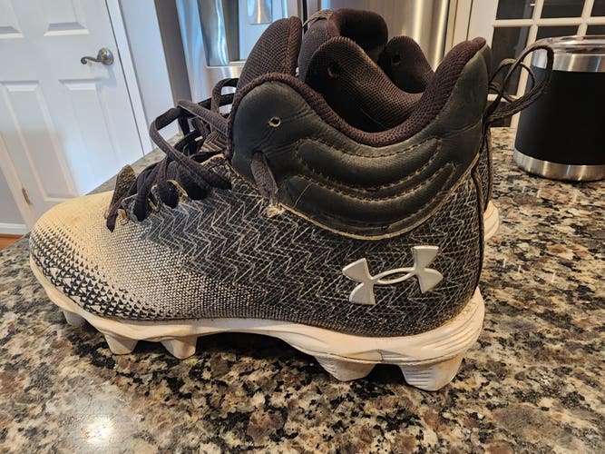 Kid's Under Armour High Top Molded Cleats