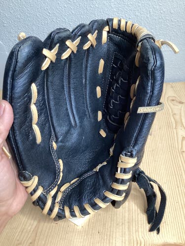 Black Used Kid Pitch (9YO-13YO) Rawlings RSB RSS120C Left Hand Throw Infield Baseball Glove 11.5"