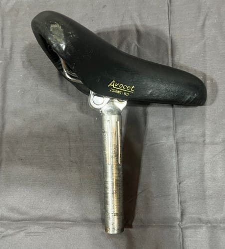 Vintage Avocet Touring WII Black Leather Women's Saddle 26.8mm Seatpost