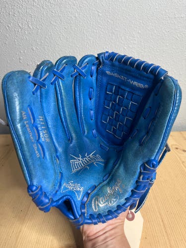 Blue Used Kid Pitch (9YO-13YO) Rawlings Highlight Series Left Hand Throw Infield Baseball Glove 11.5